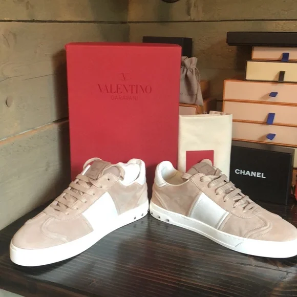 Valentino Rockstud lace up sneakers NWT - Picture 13 of 17